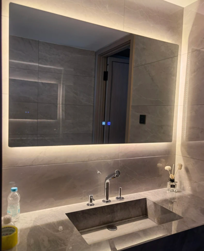 Mi-Mirror Graceful Rectangle Shape Bathroom Mirror photo review