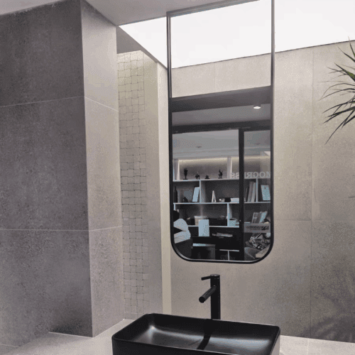 One Side Oasis Aesthetic Figure Mirror photo review