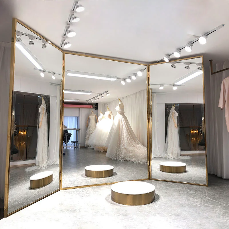 Elegant Trifold Floor Bridal Showroom Mirror