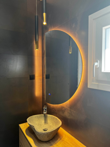 Mi-Mirror Luxury Back Light 4/6 Moon Entryway Bath Mirror photo review