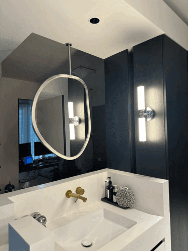 Irregular Design Single Sided Hanging Mirror photo review
